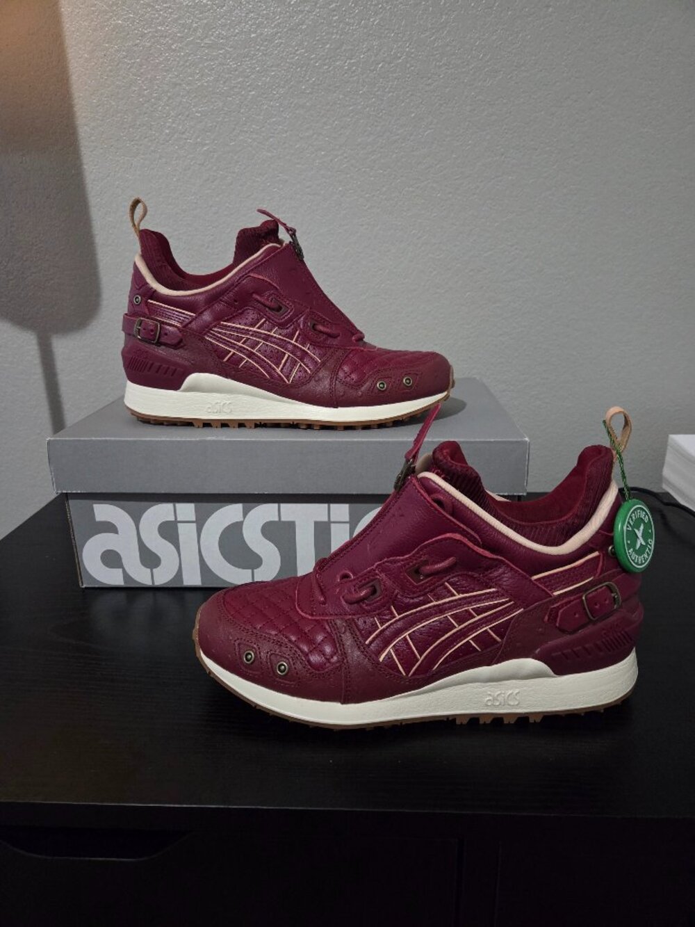 ASICS Ghostface Pretty Toney Men 6 Women 7.5 BNIB